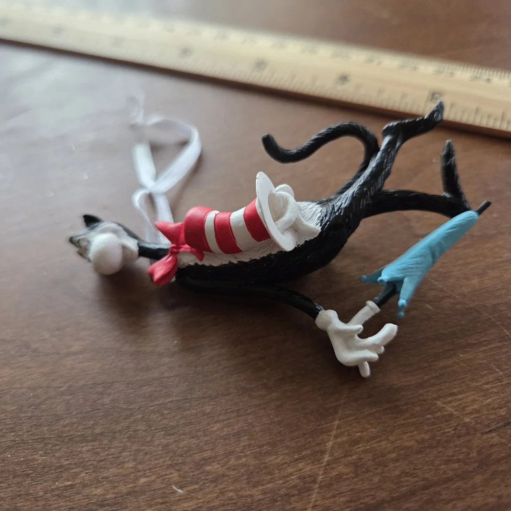 Dr Seuss Cat In The Hat Resin Ornament